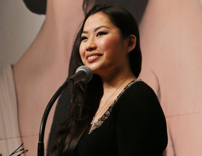 Violinist Sarah Chang speaks at a press conference held in Seoul on Thursday. (Yonhap News)