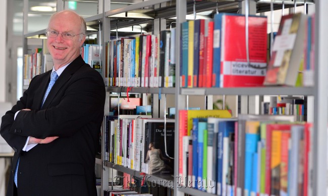 Stefan Dreyer, executive director of Goethe Institut Korea, poses for The Korea Herald at the institute’s library on Wednesday. (Lee Sang-sub/The Korea Herald)