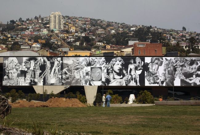 The mural called “A Pablo (To Pablo)” made by Chinese artist Ai Weiwei in tribute to Chilean poet Pablo Neruda is on display at the Cultural Park located in the grounds of the former prison, in Valparaiso, Chile, Saturday. ( AFP-Yonhap News)