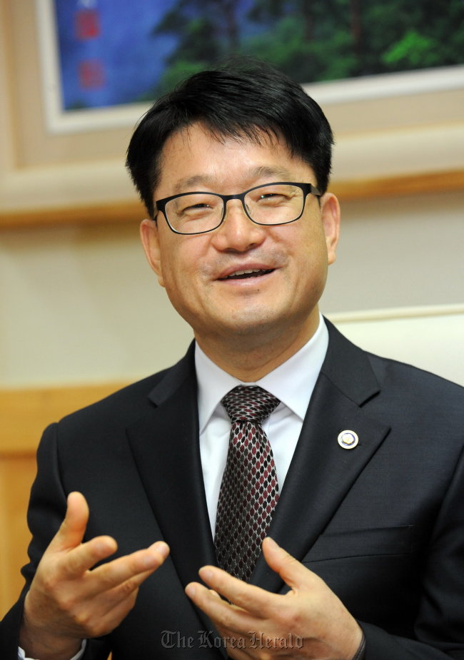 KFS Minister Shin Won-sop