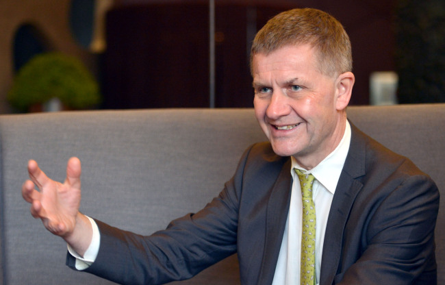 Erik Solheim, chair of the OECD’s Development Assistance Committee. (Kim Myung-sub/The Korea Herald)