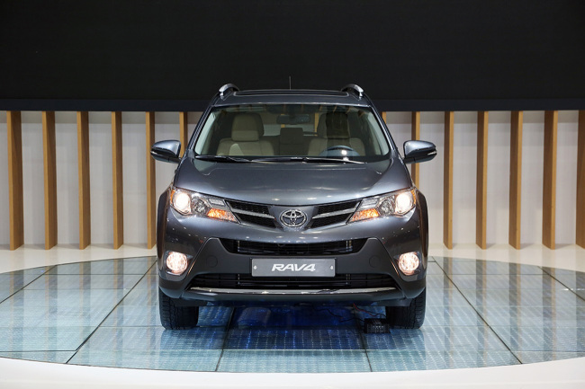 RAV4 컴팩트 SUV