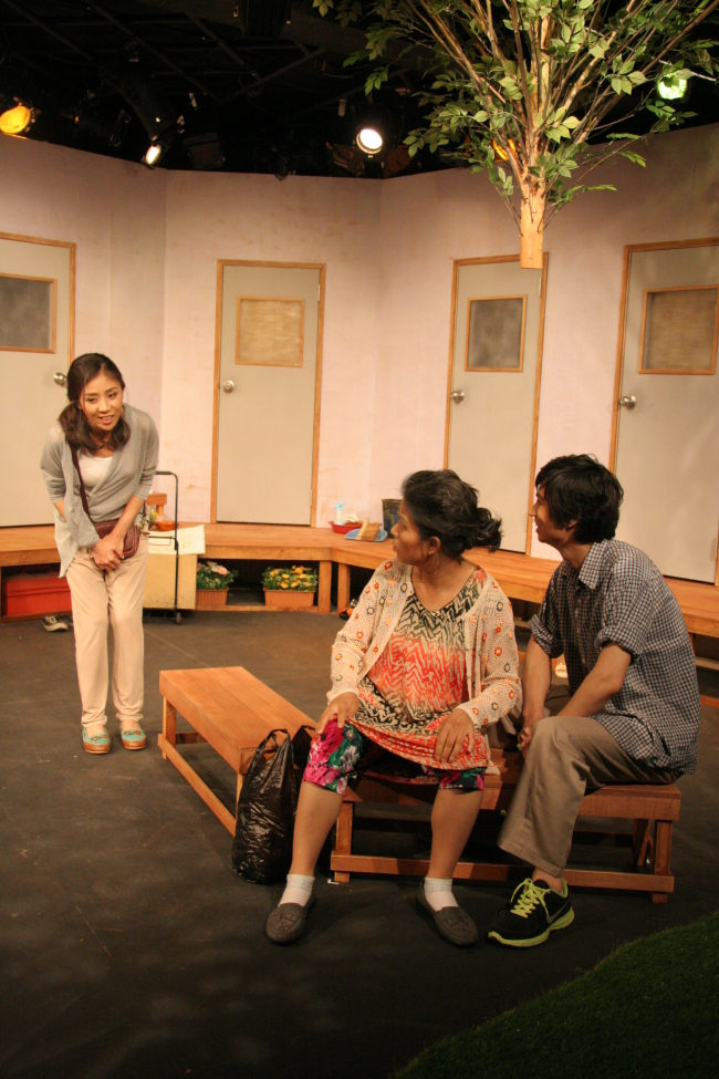 A scene from Stage Yeonwoo’s “The Seven Neighborhood Like Warm Sisters.” (Stage Yeonwoo)