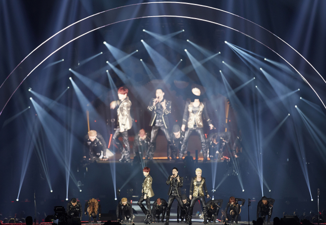 JYJ performs at Tokyo Dome on April 4. (Yonhap News)