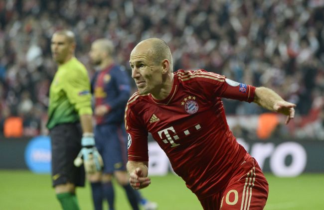 Bayern Munich midfielder Arjen Robben celebrates after his goal on Tuesday. (AFP-Yonhap News)