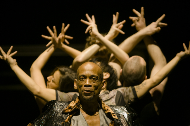 A scene from Sidi Larbi Cherkaoui and Damien Jalet’s “Babel,” the opener of this year’s International Modern Dance Festival in Seoul. (MODAFE 2013)