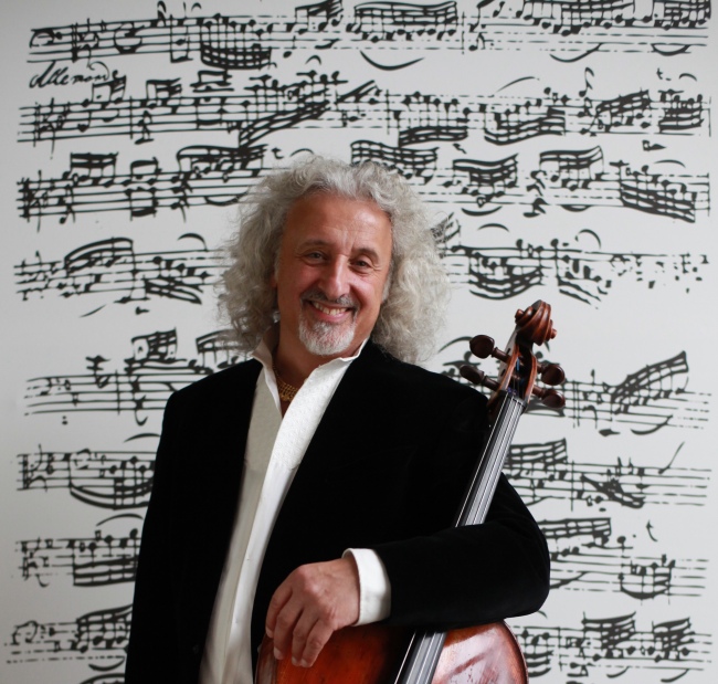 Mischa Maisky will perform Bach’s Unaccompanied Cello Suite Nos. 1, 3 and 5 at Seoul Arts Center on May 6 at 8 p.m. (Credia)