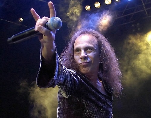 Heavy metal legend Ronnie James Dio (AP-Yonhap News)