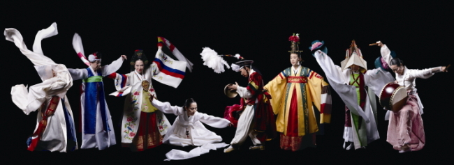 Eight Korean traditional dance experts come together on May 30-31 at Korea Culture House in Daechi-dong, Seoul, to showcase their distinctive styles. (Korea Culture House)