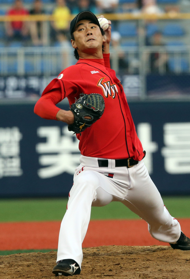 SK pitcher Kim Kwang-hyun (Yonhap News)