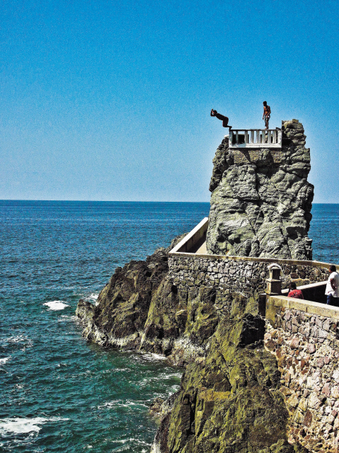 Mazatlan’s own cliff divers, a tradition begun in 1961, perform for visitors. (Courtesy Steve Haggerty/MCT)