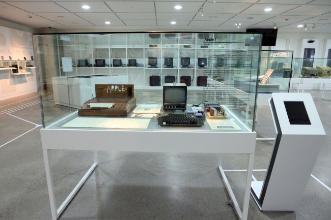 A fully operational first-generation Apple 1 personal computer is displayed on the first floor of the Nexon Computer Museum, which will open at the end of this month on Jejudo Island. (Nexon)