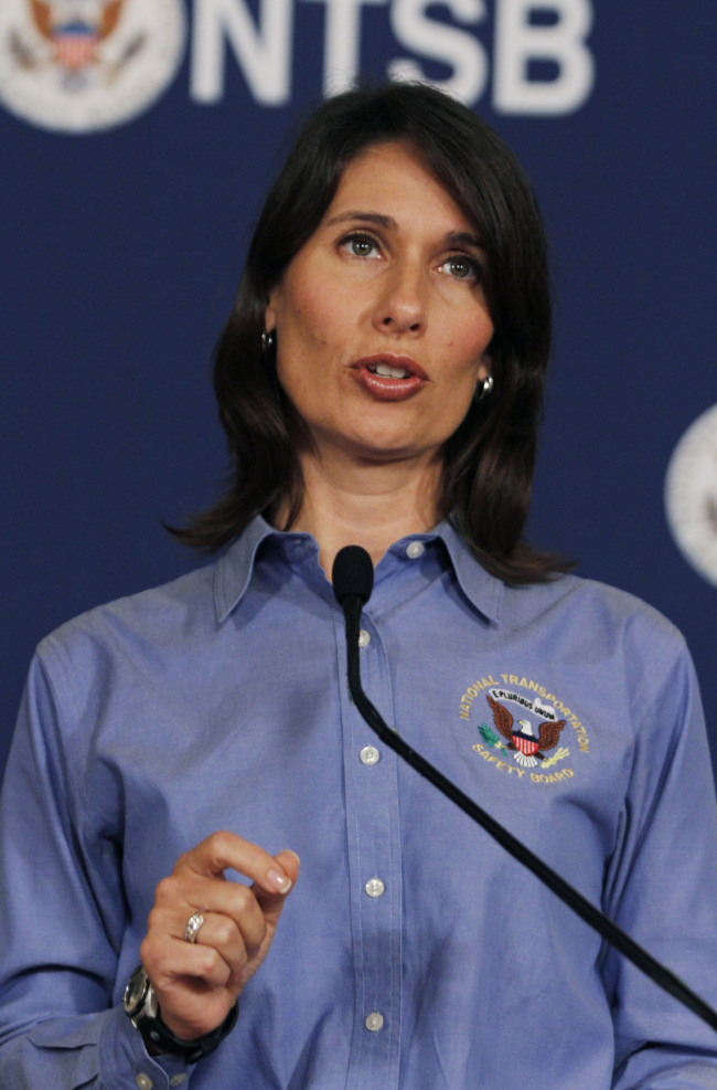 Deborah Hersman, chairwoman of the National Transportation Safety Board, speaks at a news conference in San Francisco, California, Monday. (AP-Yonhap News)