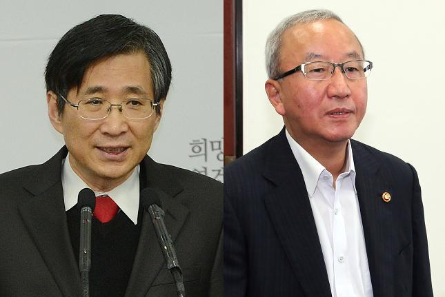 Senior presidential economic adviser Cho Won-dong (left) and Deputy Prime Minister and Finance Minister Hyun Oh-seok (Yonhap News)