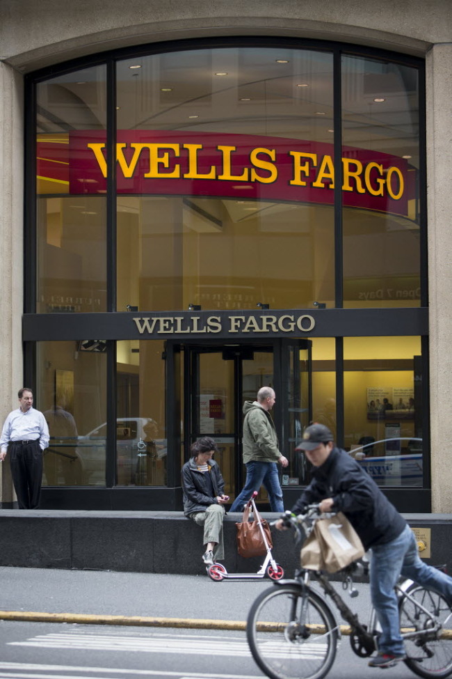 A Wells Fargo & Co. bank branch in New York. (Bloomberg)