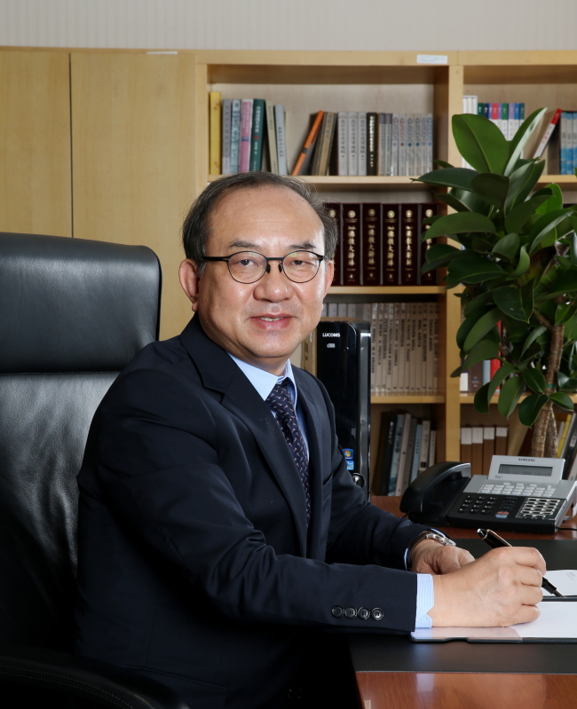 The Korea National University of Arts president Kim Bong-ryol. (KNUA)