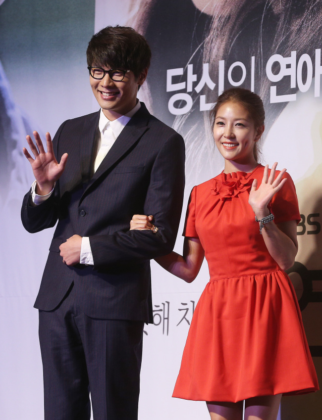 Singer BoA (right) and co-star Choi Daniel attend the press conference for KBS‘ “Expect to Date” (working title) at the Grand Ambassador Seoul in Jangchung-dong on Thursday. (Photo credit: Park Hae-mook/The Korea Herald)