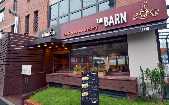 The Barn Cafe and Home Bakery opened in Seoul’s Gahoe-dong in December. (Kim Myung-sub/The Korea Herald)