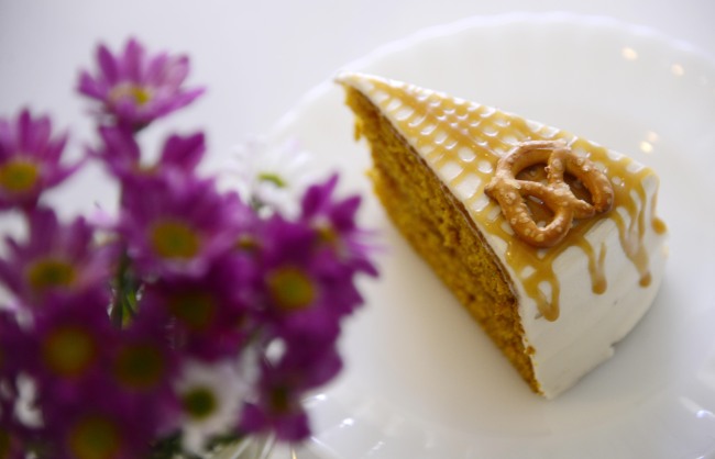 Plant’s vegan pumpkin salted caramel cake is a double decker, cinnamon-and-nutmeg-spiced dessert topped with a toothsome caramel drizzle. (Park Hae-mook/The Korea Herald)