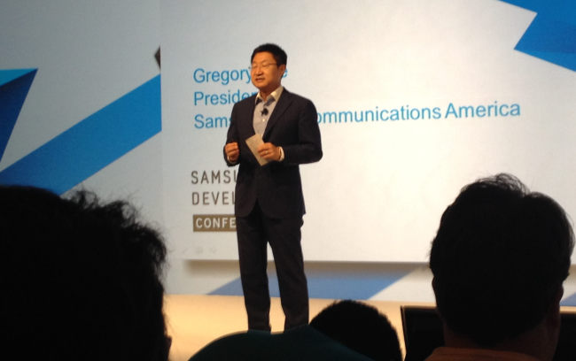 Gregory Lee, CEO of Samsung Telecommunications America introduces the company`s first global developers conference in San Francisco, California (Yonhap News)