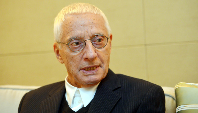 Italian designer Alessandro Mendini. (Kim Myung-sub/The Korea Herald)