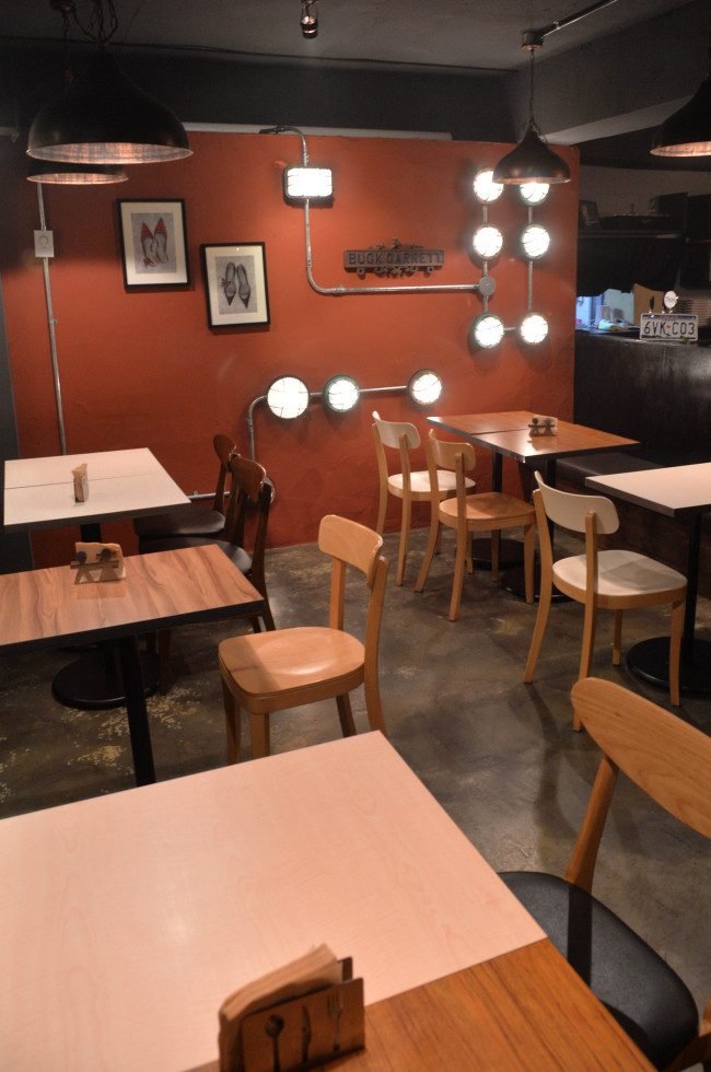 Coreanos Kitchen opened on Apgujeong’s Rodeo Street in early September. (Lee Sang-sub/The Korea Herald)