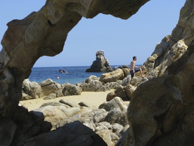 Rock formations and quieter beaches are among the highlights in Cabo San Lucas. (Chicago Tribune/MCT)