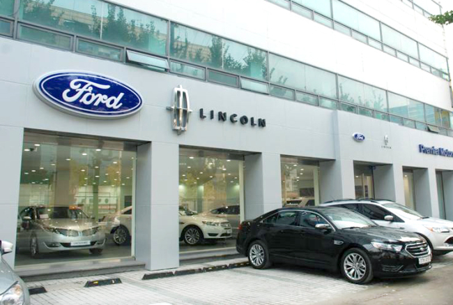 Ford Korea’s official dealership, Premier Motors, has opened a new showroom in Yeongdeungpo to expand its sales network to southwestern Seoul. With the new facility, Premier Motors now operates seven showrooms and seven service centers. (Ford Korea)