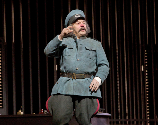 Danny Burstein as Frosch in Act 3 of Johann Strauss Jr.’s “Die Fledermaus,” in New York. (AP-Yonhap News)