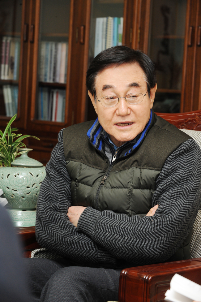 Korea Racing Authority chairman Hyun Myung-kwan speaks to The Korea Herald at his office in Gwacheon, Gyeonggi Province. (KRA)