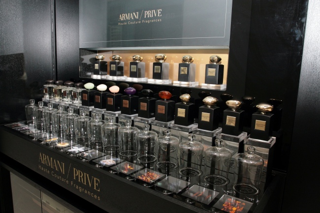 Private perfume bars in the luxury brand sector of Galleria Department Store’s main building.(Galleria Department Store)