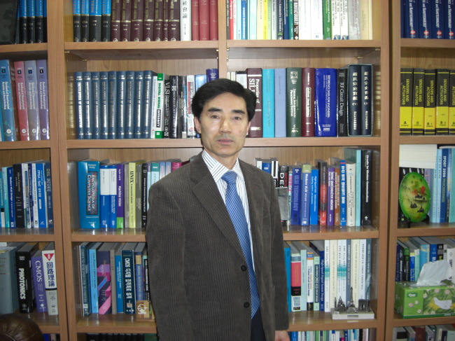 Professor Cho Sang-bock, head of Ulsan University’s Automobile/Ship Electronics Convergence Center (Ulsan University)