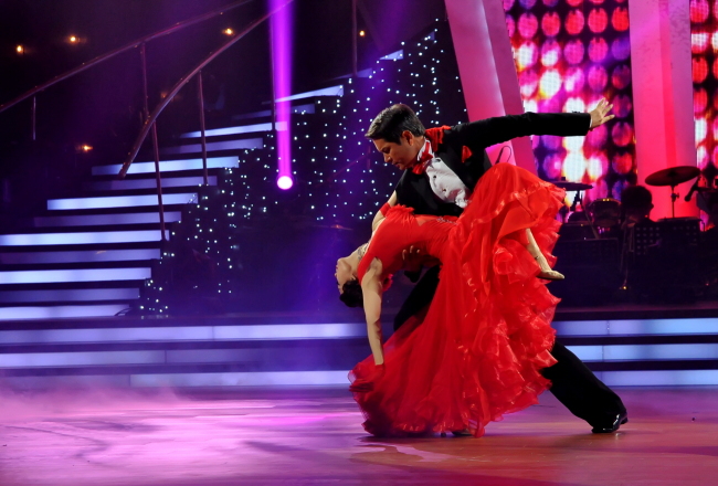 A scene from season three of “Dancing with the Stars,” which aired on MBC last year. The show pairs celebrities with professional dance partners to compete in a weekly contest. (MBC)