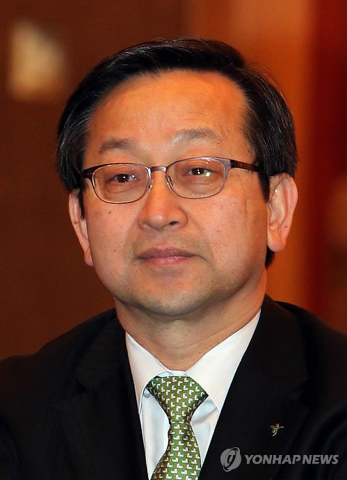 Hana Bank chief executive Kim Jong-jun