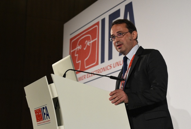 Antoine Salome, TCL’s marketing director in Europe, speaks at the IFA 2014 Global Press Conference, which was held from April 24-27. (IFA)