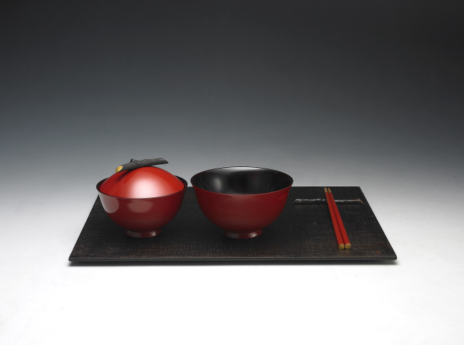 Lacquered tableware by Kim Seol (Korean Craft and Design Foundation)