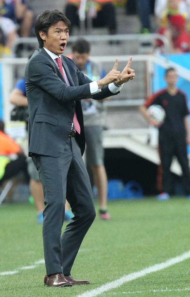Korea’s head coach Hong Myung-bo failed to win a match at the World Cup in Brazil. (Yonhap)
