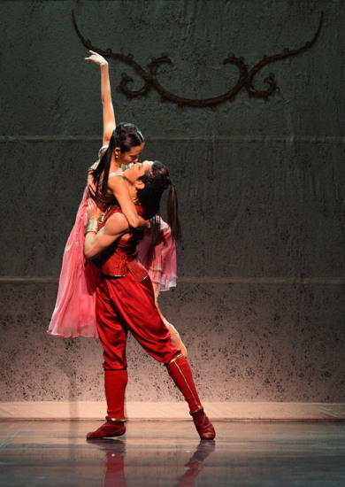 A scene from “Prince Hodong” (The Korea National Ballet)