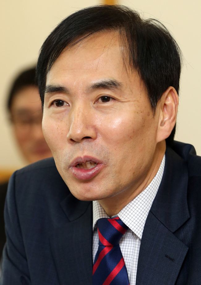 The disgraced Jeju chief prosecutor Kim Soo-chang (Yonhap)