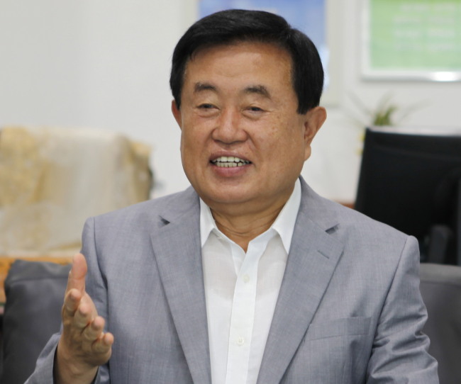 Jindo County Governor Lee Dong-jin (Jindo County Office)