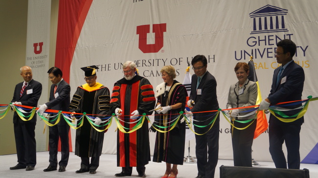 University of Utah president David Pershing (fourth from left) and Ghent University president Anne De Paepe (fifth from left) cut the ribbon at the joint opening ceremony on Monday at the Songdo Global University Campus in Incheon. Joining the two school chiefs are Han In-suk (third from left), president of the University of Utah Asia Campus; and Lee Jong-cheol (far right), commissioner of the Incheon Free Economic Zone Authority. (University of Utah)