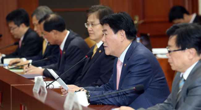 Deputy Prime Minister and Finance Minister Choi Kyung-hwan speaks at a ministerial meeting held Wednesday at Seoul Government Complex. (Ministry of Strategy and Finance)