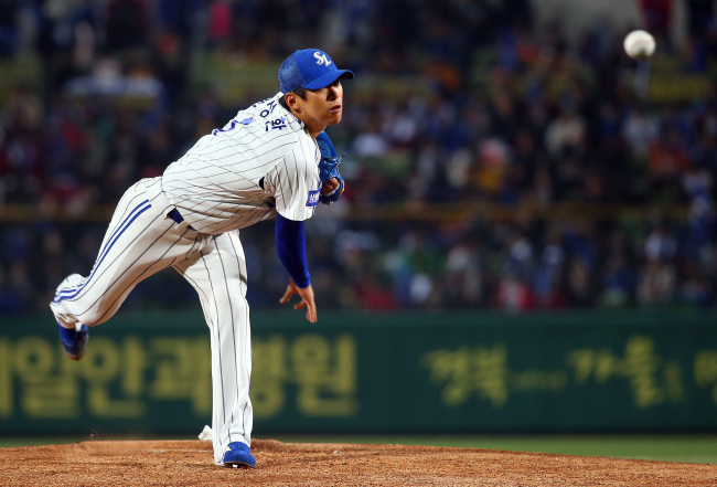 Lions pitcher Yun Sung-hwan. (Yonhap)