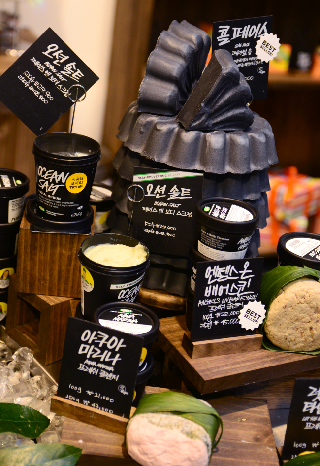 Lush products are displayed at its Apgujeong store. (Lush Korea)