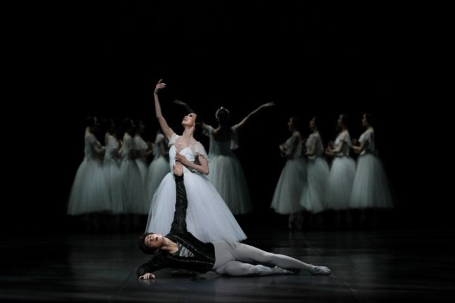 A scene from the Korean National Ballet’s rendition of “Giselle” (Korean National Ballet)