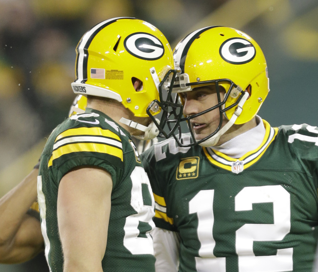 The Green Bay Packers’ Jordy Nelson (left) and Aaron Rodgers. (UPI-Yonhap)