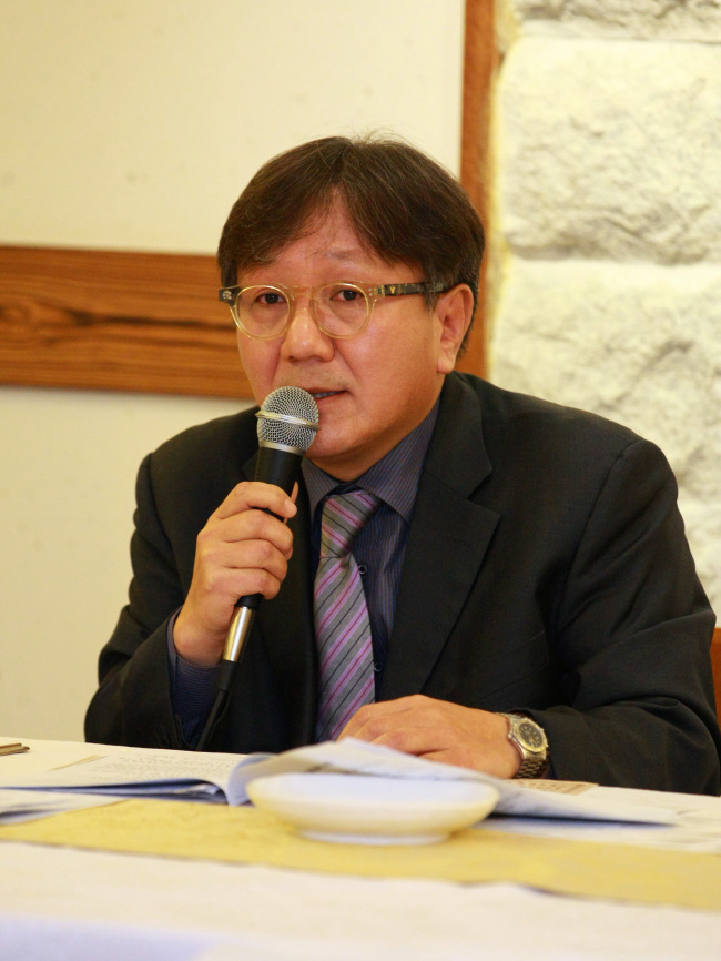 Song Sung-gak, president of KOCCA, speaks at a press conference in Seoul on Tuesday. (KOCCA)