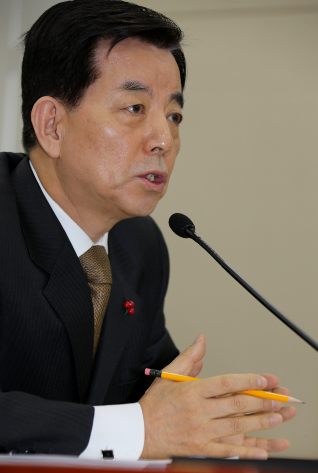 Defense Minister Han Min-koo, (Yonhap)