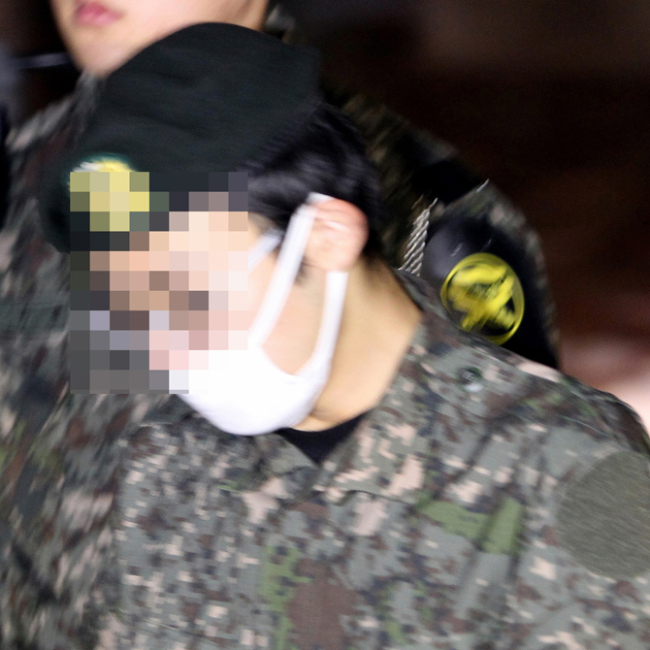 Army sergeant identified by the surname Lim is seen after appearing in court in Wonju, Gangwon Province on Jan. 16. (Yonhap)