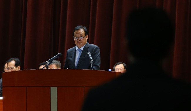 Hyundai Motor president Kim Choong-ho speaks at a shareholders’ meeting at the carmaker’s headquarters in southern Seoul on Friday. (Yonhap)